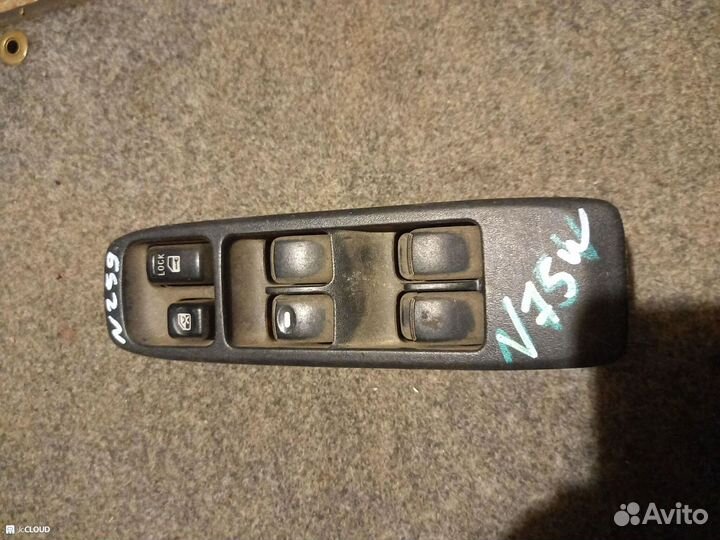 Блок упр. стеклоподьемниками на mitsubishi pajero