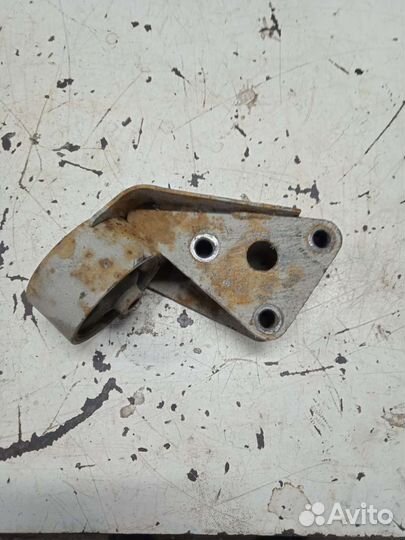 Подушка двигателя Nissan Sunny Ниссан Санни