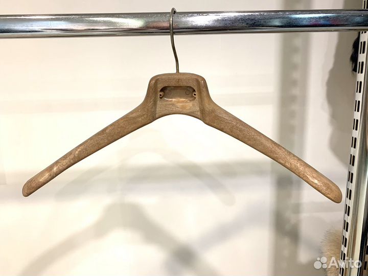 Вешалки плечики для одежды