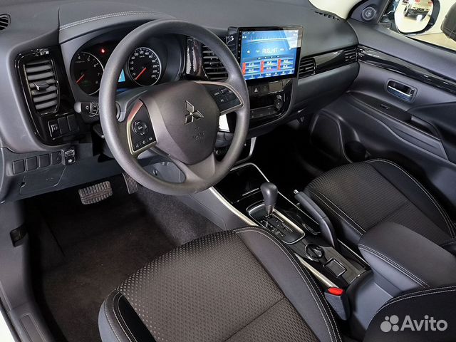 Mitsubishi Outlander 2.0 CVT, 2022, 33 км объявление продам