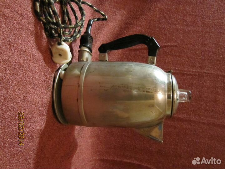 Винтажный электрический чайник