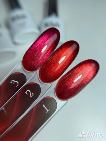 Гель-лак кошачий глаз