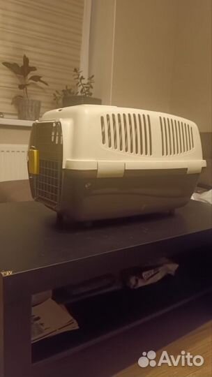 Переноска для кошек и собак