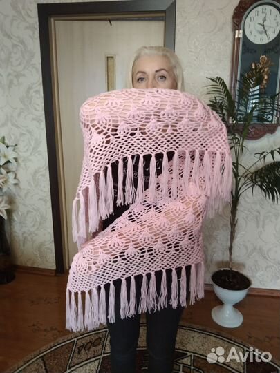 Шаль вязаная крючком