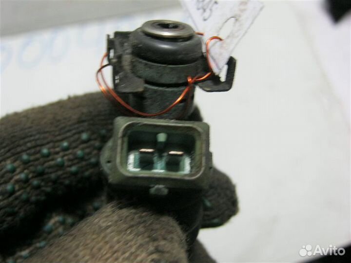 Форсунка инжекторная электрическая Audi 80/90 B4