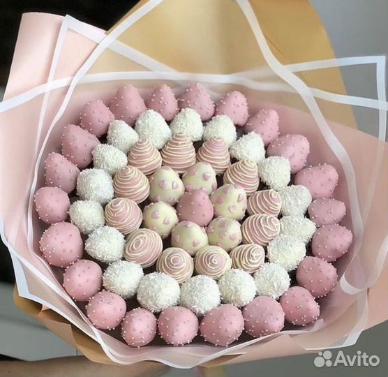 Клубника в шоколаде вкусный букет