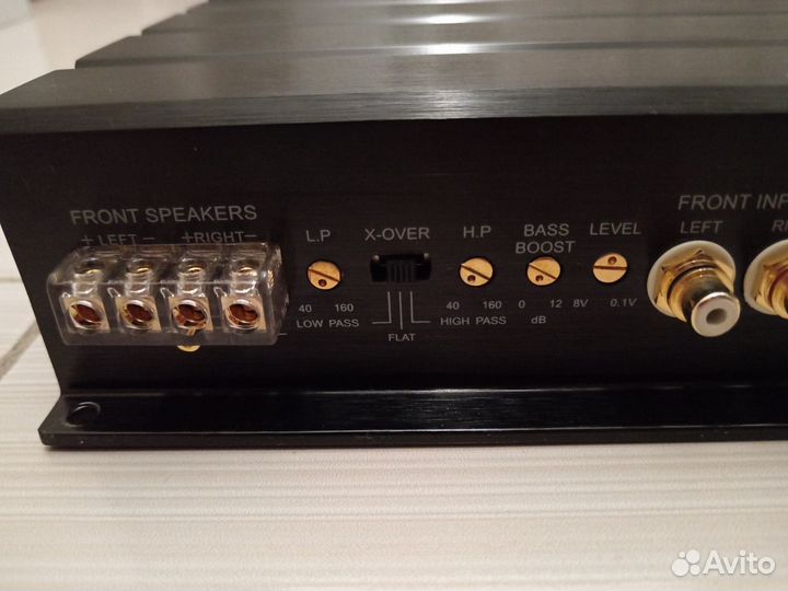 Black Hydra HGA-4.100 4-канальный усилитель