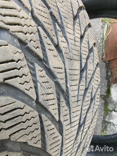 Nokian Tyres Hakkapeliitta R2 205/60 R16