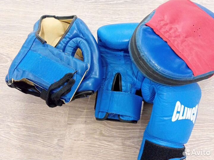 Боксерские перчатки