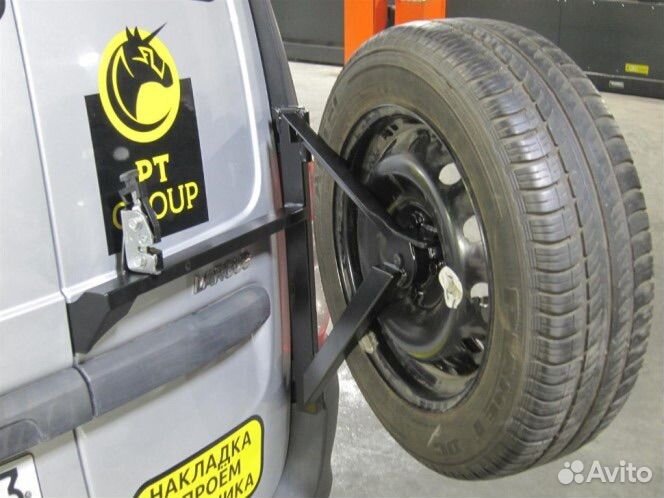 Кронштейн запасного колеса Largus черный