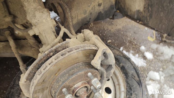 Суппорт передний chery fora