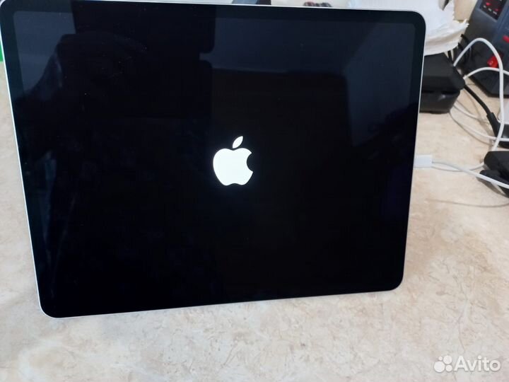 iPad Pro 12.9 (5th gen)