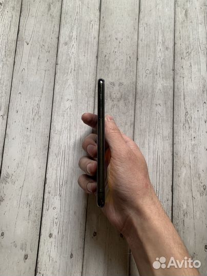 iPhone X