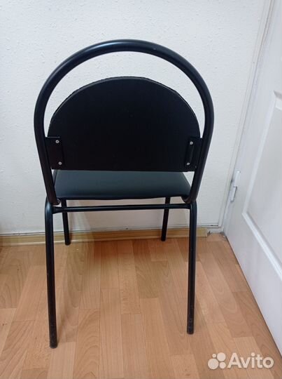 Стул офисный кожаный новый