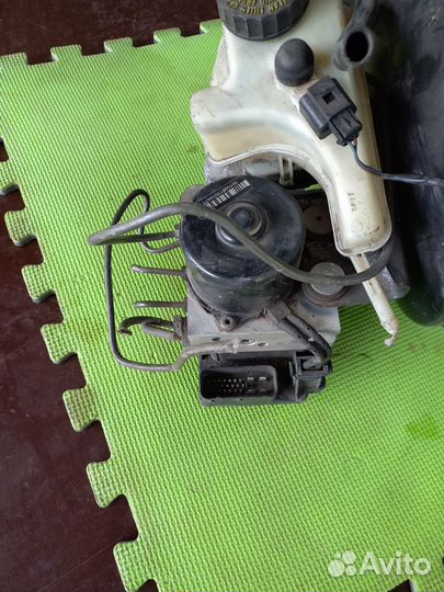 Блок ABS Фольксваген Гольф 3