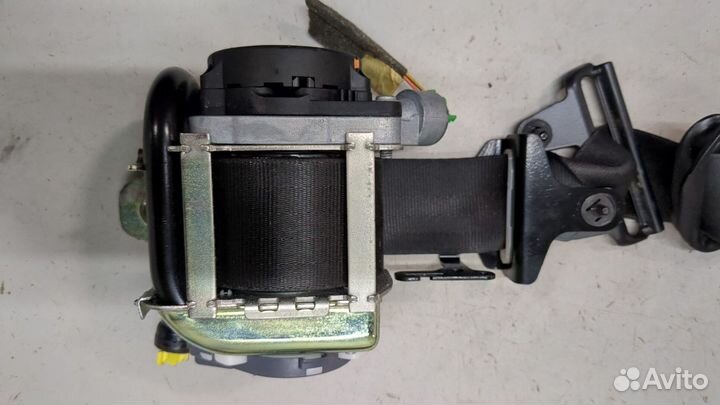 Ремень безопасности левый передний Volvo S60