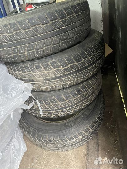 Kingstar Radial K106 215/70 R16