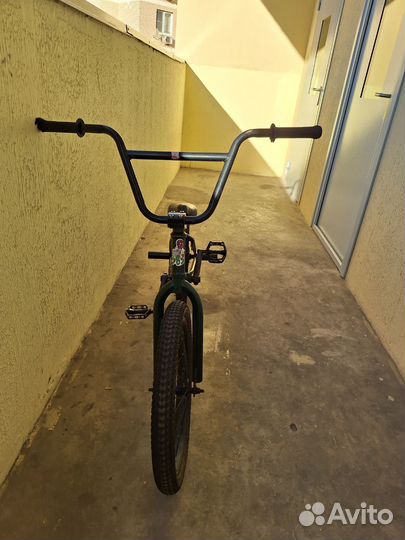 Трюковой велосипед BMX