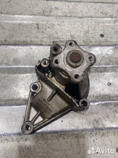 Помпа термостата Hyundai Elantra XD G4ED 1 2005