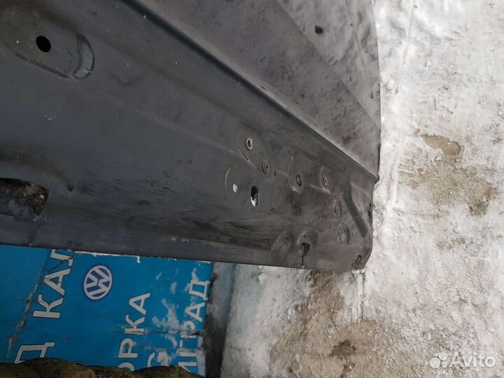 Продается передняя левая дверь Audi q7 2015