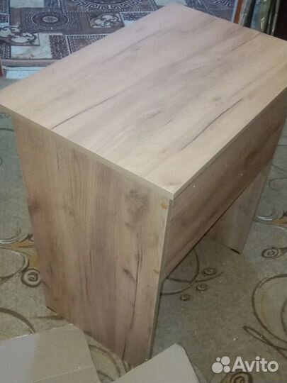 Стол письменный,компьютерный, рабочий