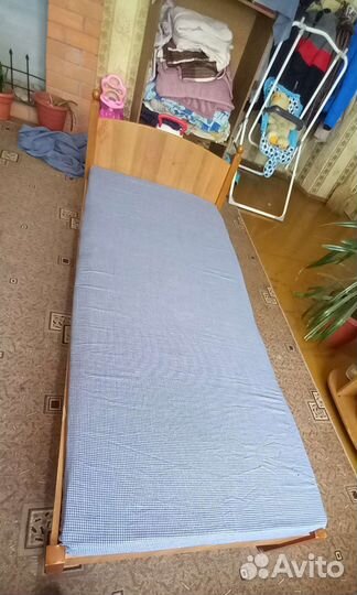 Кровати 2шт.бу
