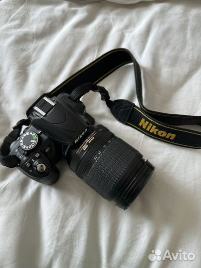 Зеркальный фотоаппарат Nikon D3100 + объектив