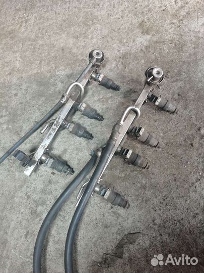 Топливная рампа Audi a4 1.6 ADP