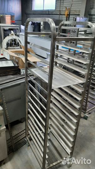 Шпилька под гастроемкости