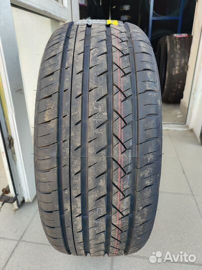 Roadmarch Prime UHP 08 205/50 R17 93W