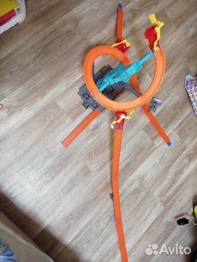 Трек хот вилс + канатный трек Монстр-трак