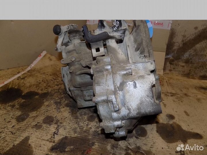 МКПП (механическая коробка переключения передач) A