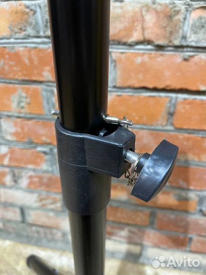 2 шт. Стойки, штативы для студийных мониторов