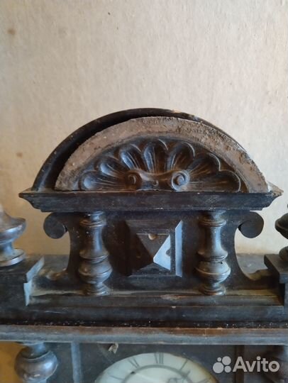 Часы антикварные настенные