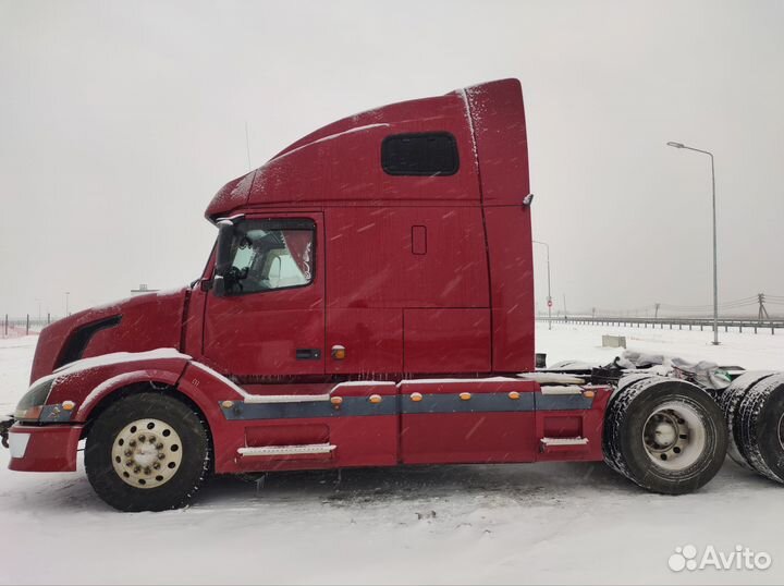 Volvo VNL 670, 2003