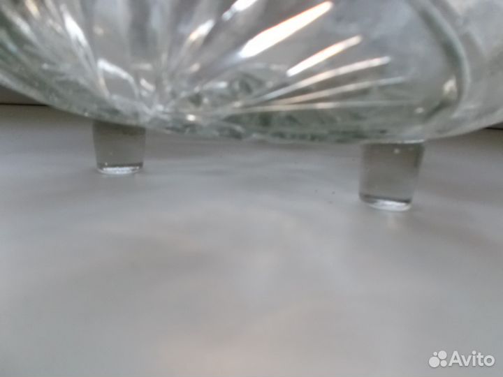 Ваза на 3 ножках.Винтаж