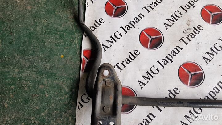 Стабилизатор передний на BMW E32