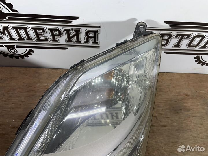 Фара передняя Toyota Prius 20 (xenon, Япония)
