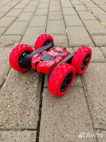 Машинка перевертыш на радиоуправлении