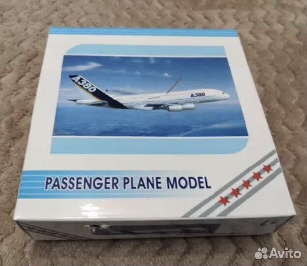 Коллекционная модель самолета Боинг 747