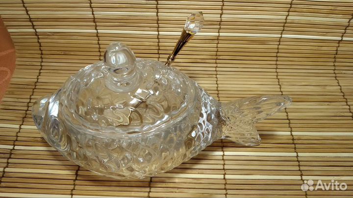 Икорница с ложкой