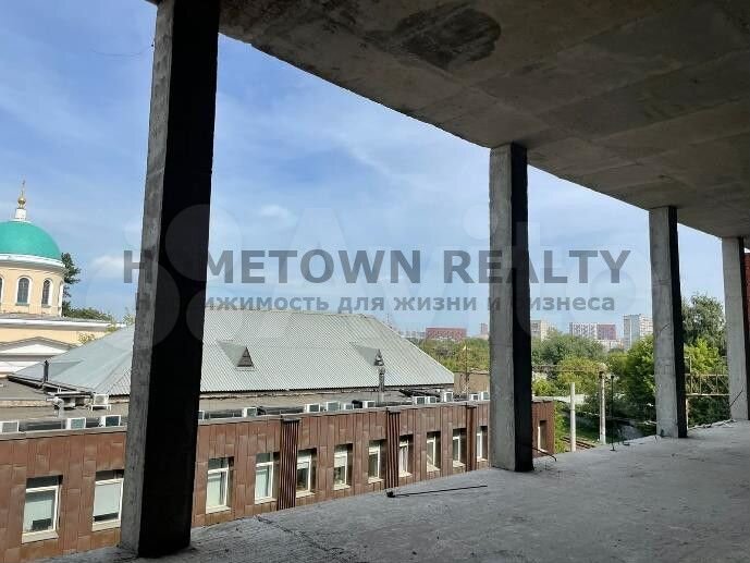 Здание 4 этажа - 6540 м²