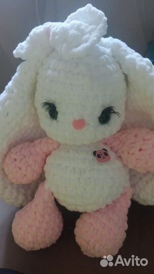 Заяц плюшевый с длинными ушами