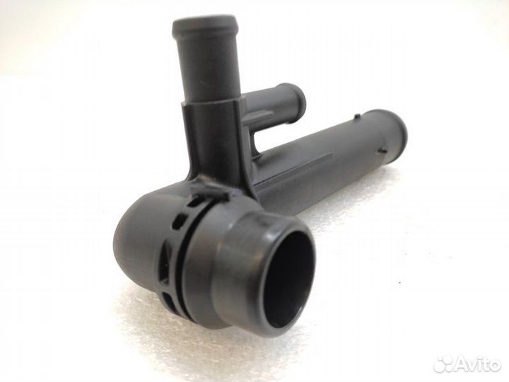 Фланец системы охлаждения Volkswagen Tiguan 2 1.6D