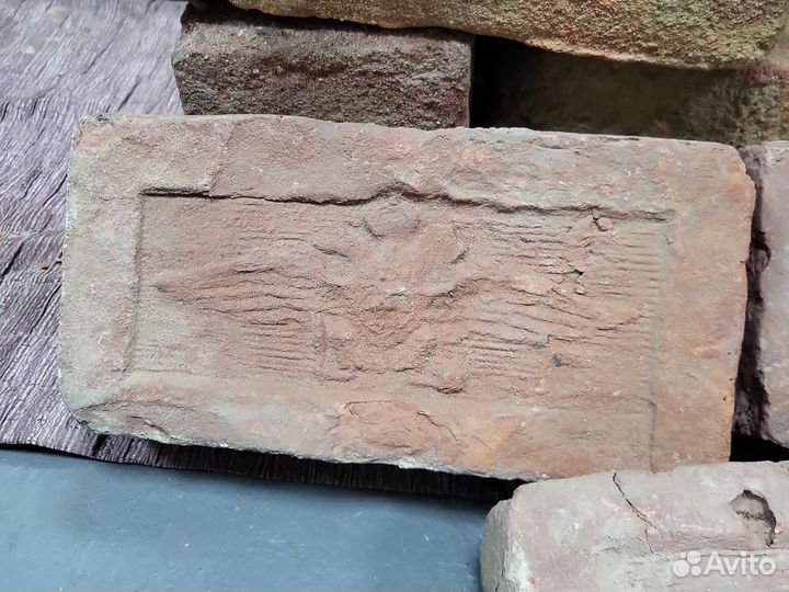 Старинный кирпич с клеймом Орёл