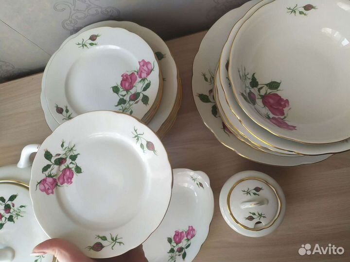 Сервиз столовый СССР фарфоровый