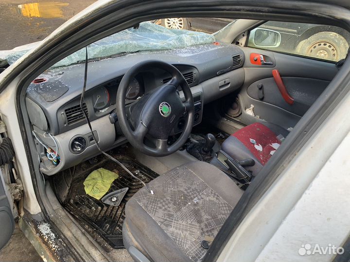 В разборе Skoda Octavia 1998 1.6 аее МКПП
