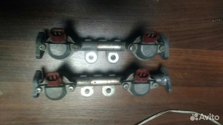 Форсунка топливная Subaru Forester S10