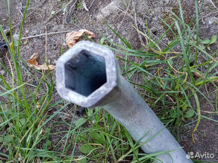 4D0012219A балонник Шкода Октавия А5