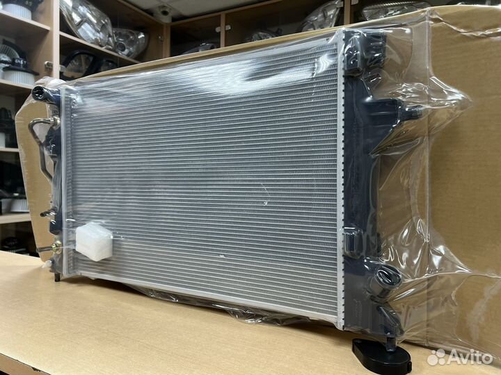 Рдиатор охлаждения Хенде Елантра/Киа Серато